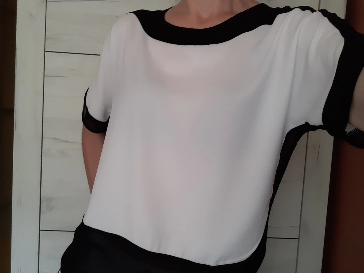 2024 Fashion Women's Chiffon Blouse – Casual Short-Sleeve Top for Modern Women