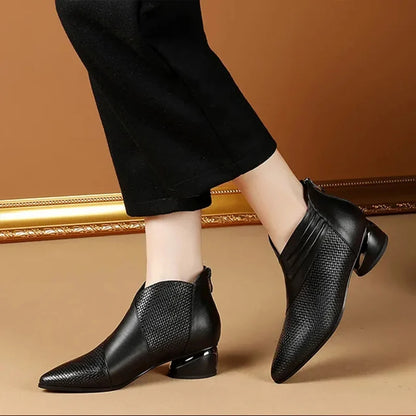 2024 Trendy Women's Low-Heel Ankle Boots – Retro Leather Formal Autumn Office Shoes