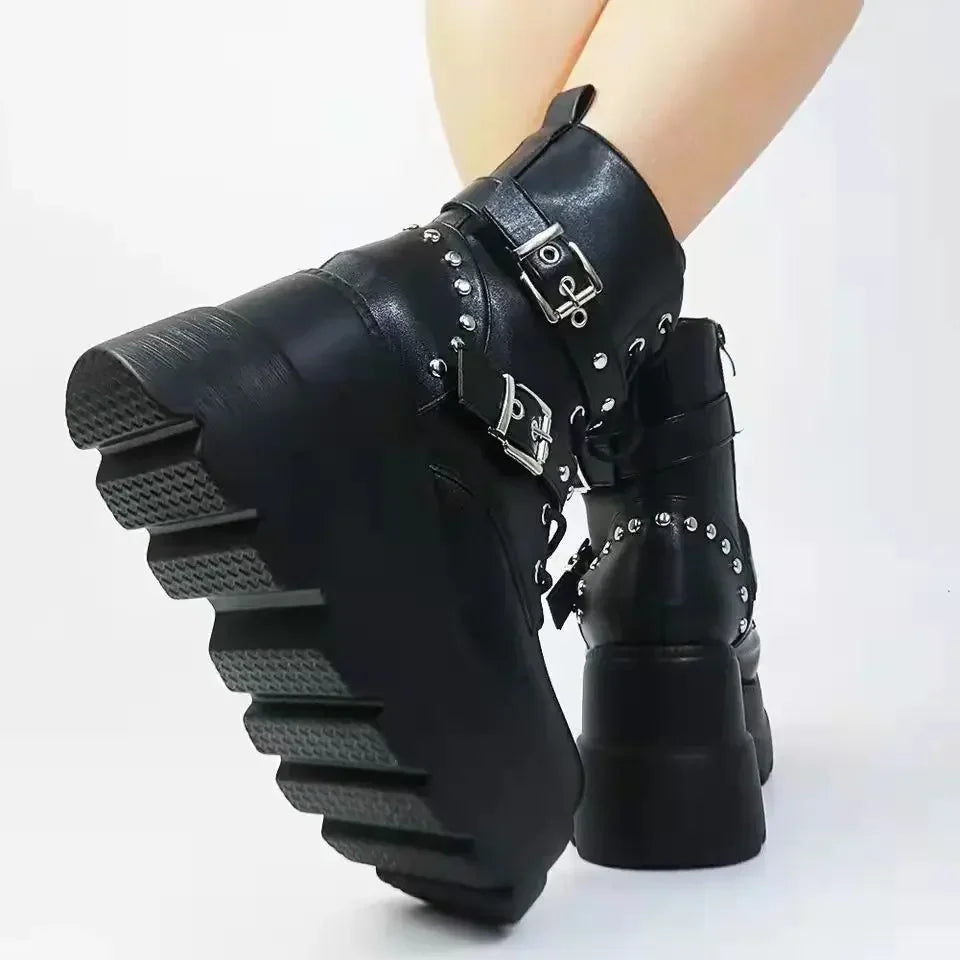 Women's PU Leather Ankle Boots – Gothic Round Toe Lace-Up Motorcycle Platform Booties for Autumn & Winter